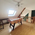 Сasa de vacaciones Grande Maison De 4 Avec Jardin Et Baby-foot *