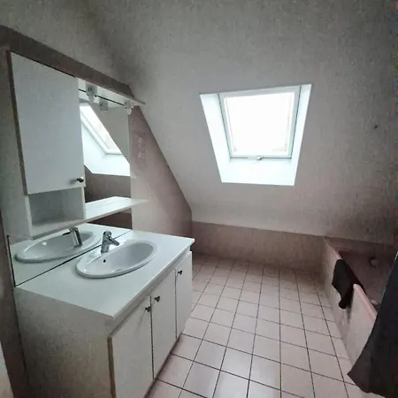 Grande Maison De 4 Avec Jardin Et Baby-foot *