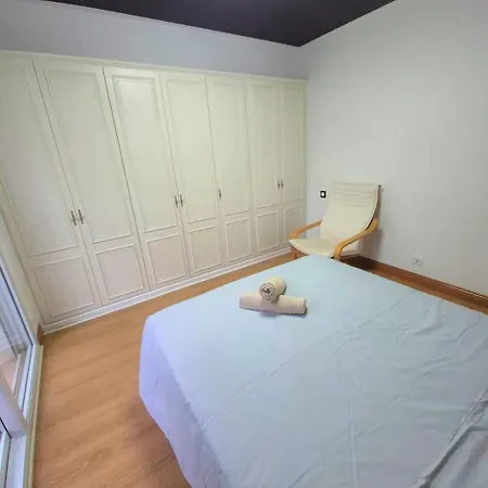 Grande Maison De 4 Avec Jardin Et Baby-foot *