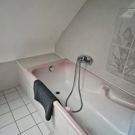 Grande Maison De 4 Avec Jardin Et Baby-foot * Trignac