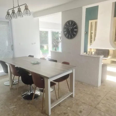 Grande Maison De 4 Avec Jardin Et Baby-foot Prázdninový dům
